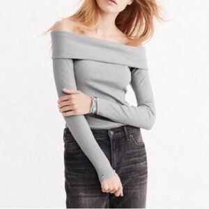 NWOT ABERCROMBIE & FITCH OFF THE SHOULDER TOP